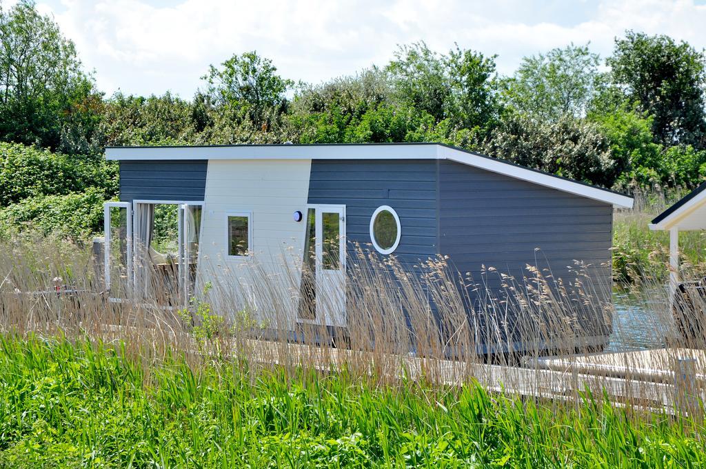 Bestmarine Waterchalets Flevo Marina *