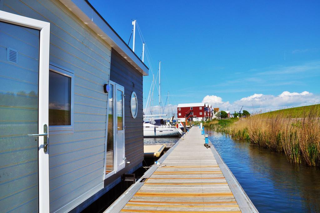Bestmarine Waterchalets Flevo Marina Lelystad