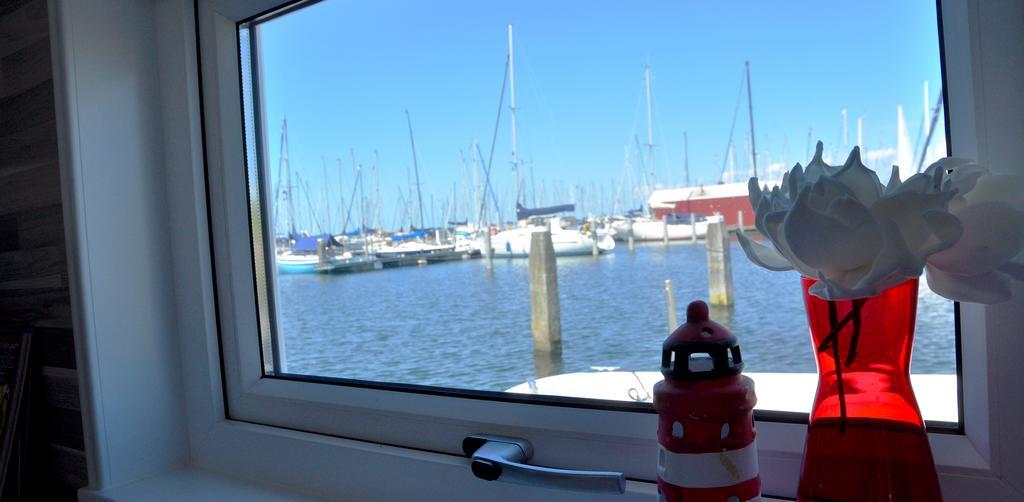 Bestmarine Waterchalets Flevo Marina Lelystad