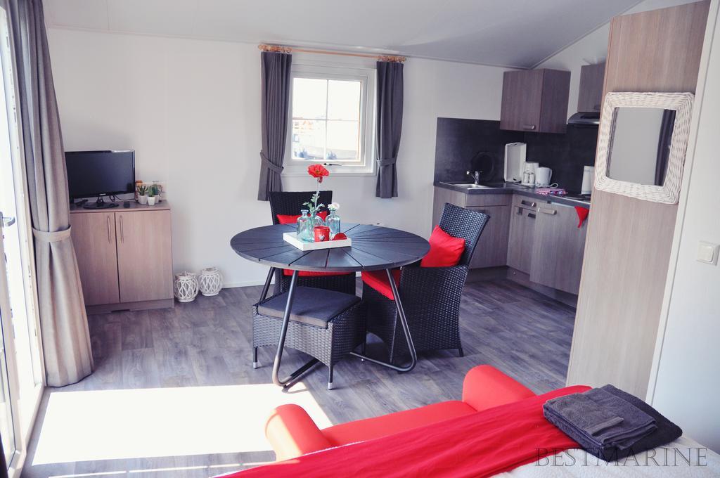 Bestmarine Waterchalets Flevo Marina * Lelystad