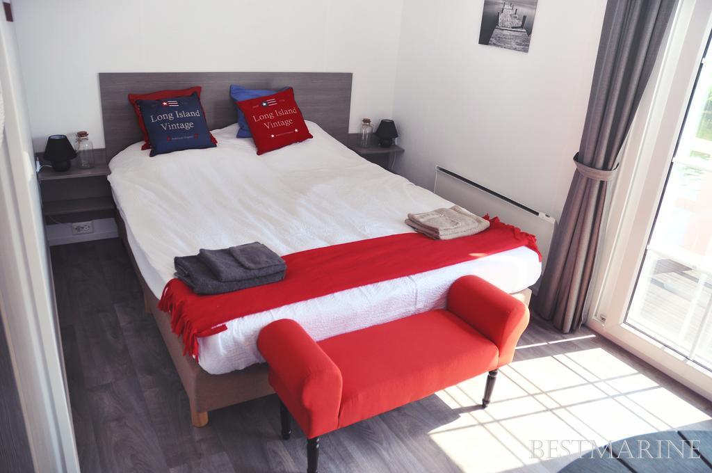 Bestmarine Waterchalets Flevo Marina
