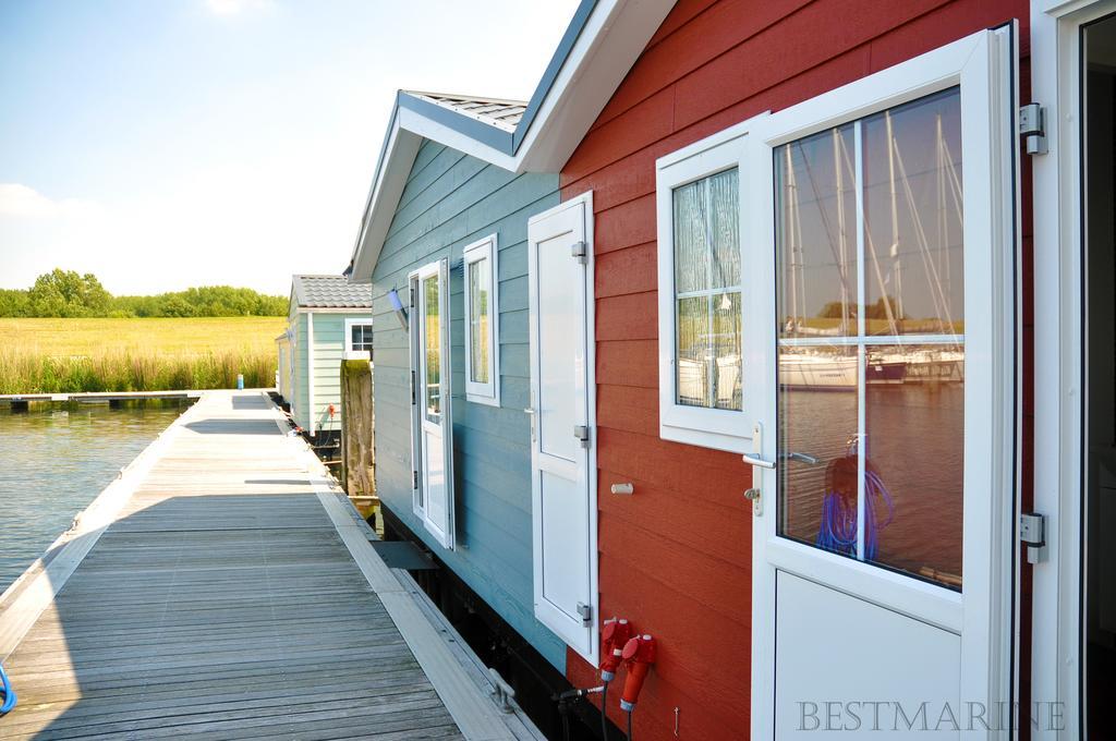 Chalet Bestmarine Waterchalets Flevo Marina Lelystad