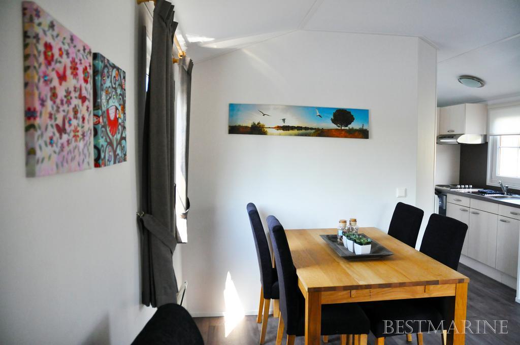 Bestmarine Waterchalets Flevo Marina Chalet *