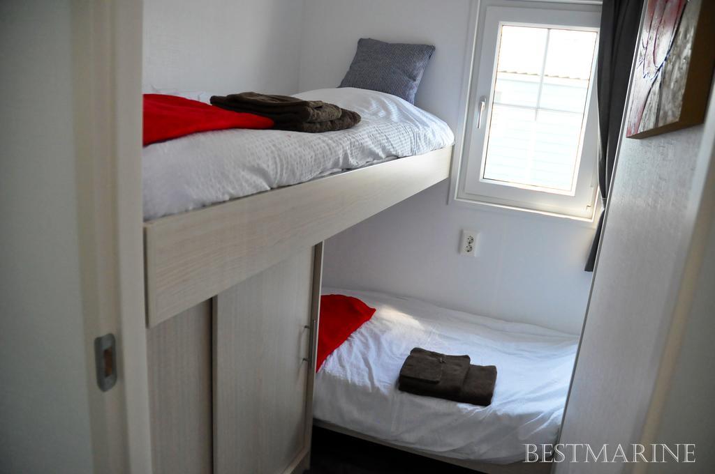 Bestmarine Waterchalets Flevo Marina Lelystad
