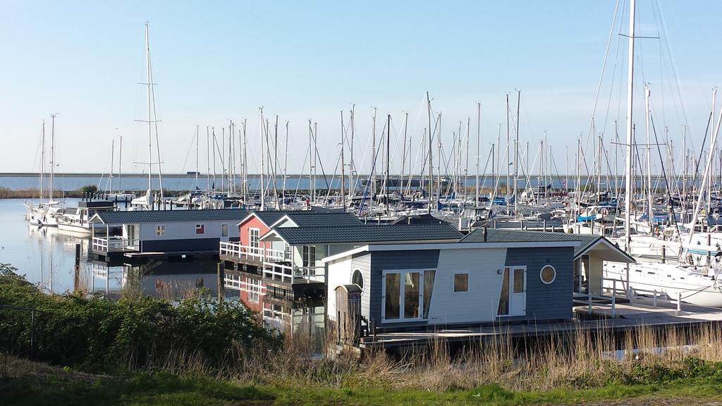 Bestmarine Waterchalets Flevo Marina Lelystad