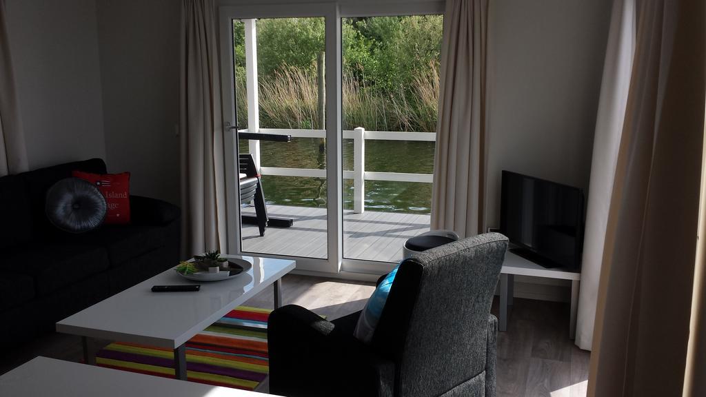 Bestmarine Waterchalets Flevo Marina Chalet