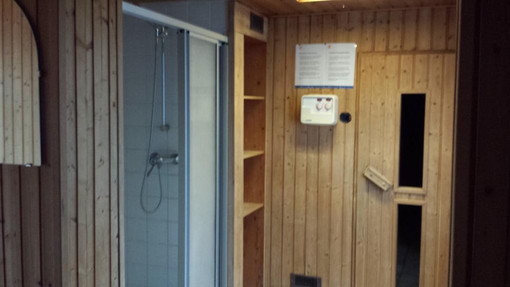 Bestmarine Waterchalets Flevo Marina Chalet *