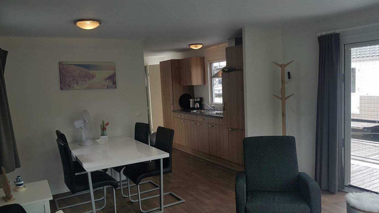 Bestmarine Waterchalets Flevo Marina * Lelystad