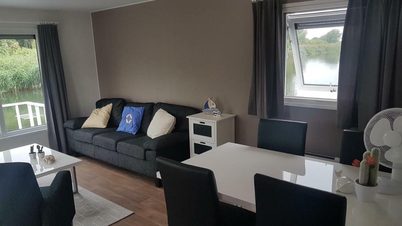Bestmarine Waterchalets Flevo Marina Lelystad